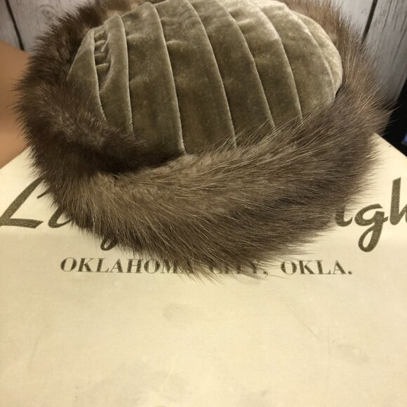 Vintage Ladies Hats Lot of 7 - Picture 1 of 16